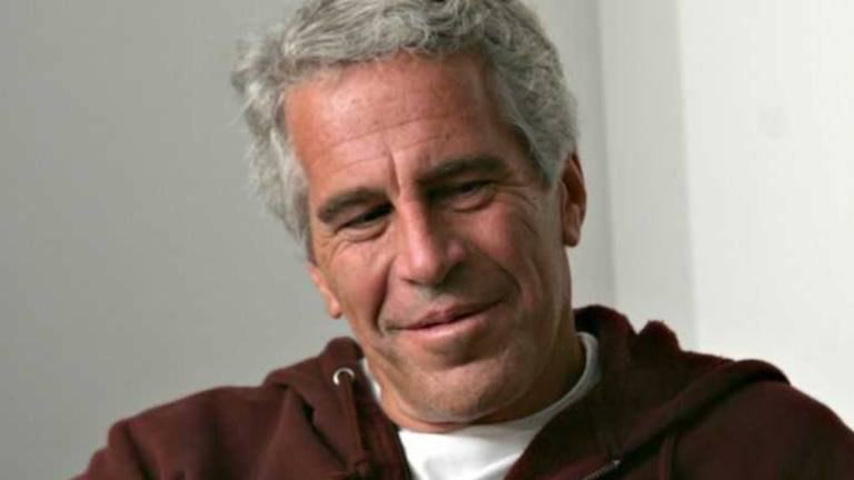 ¿Quién es Ghislaine Maxwell y qué tiene que ver con Jeffrey Epstein?