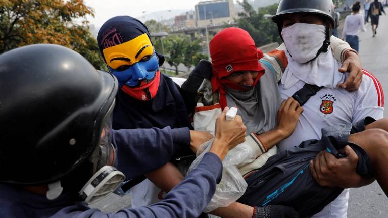 Tres muertos en jornada de protestas este lunes en Venezuela