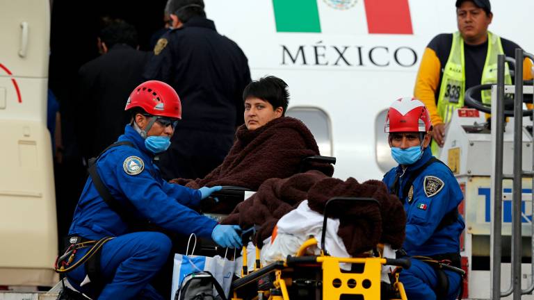 Repatrian restos de los turistas mexicanos muertos en Egipto