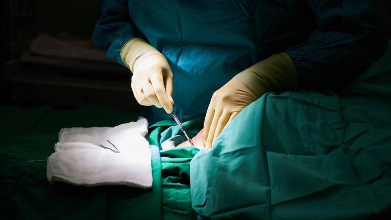 Ecuador busca fortalecer su sistema de atención quirúrgica