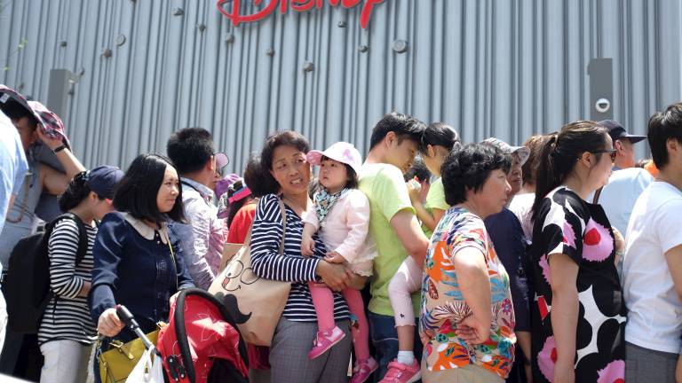 Disney abre su mayor tienda del mundo en Shanghái
