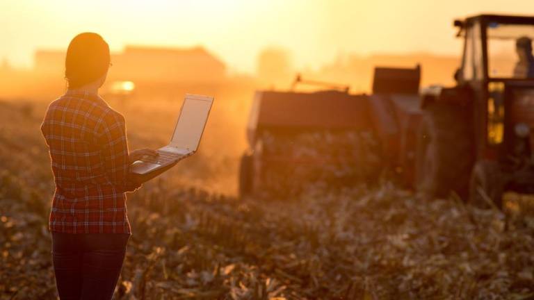 Una de esas tecnologías disruptivas que contribuye en gran medida al desarrollo rural es el internet satelital.