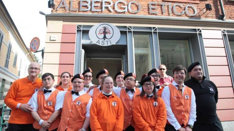 El primer hotel atendido solo por jóvenes con síndrome de Down