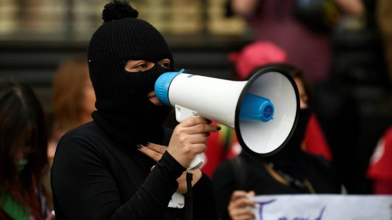 Mujeres mexicanas protestan por brutal feminicidio de Ingrid Escamilla