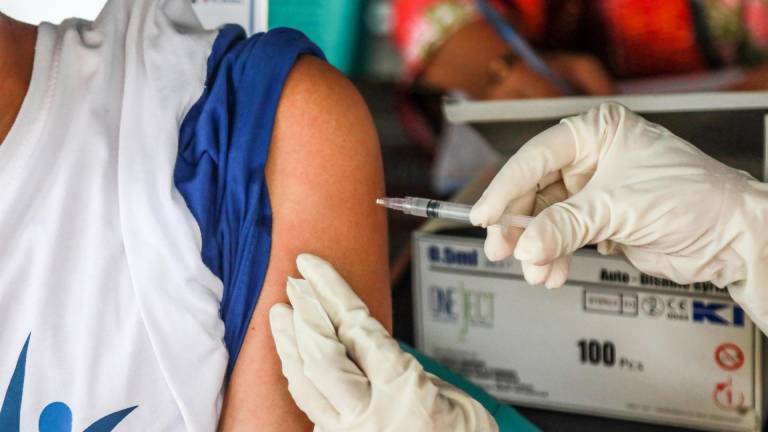 Los no vacunados tienen 11 veces más probabilidades de morir de covid