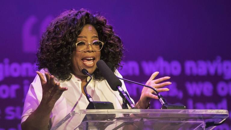 Dos supuestas víctimas de abuso de Michael Jackson se confiesan con Winfrey