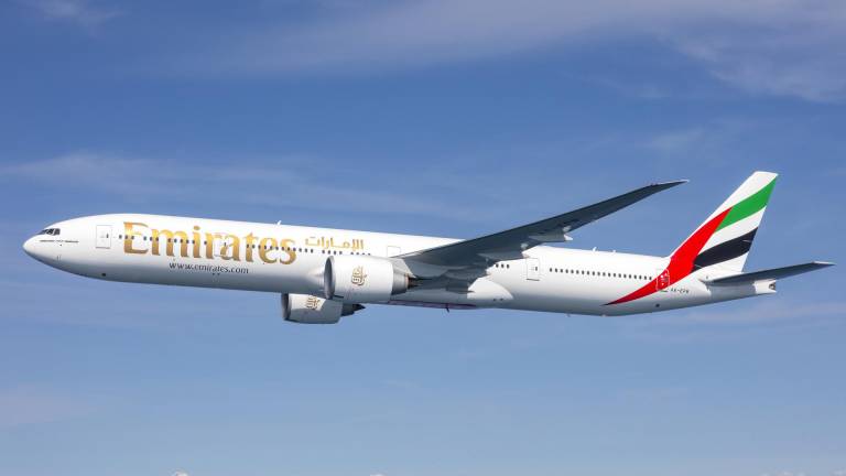 Emirates realizó un vuelo de prueba 'histórico' con combustible sostenible