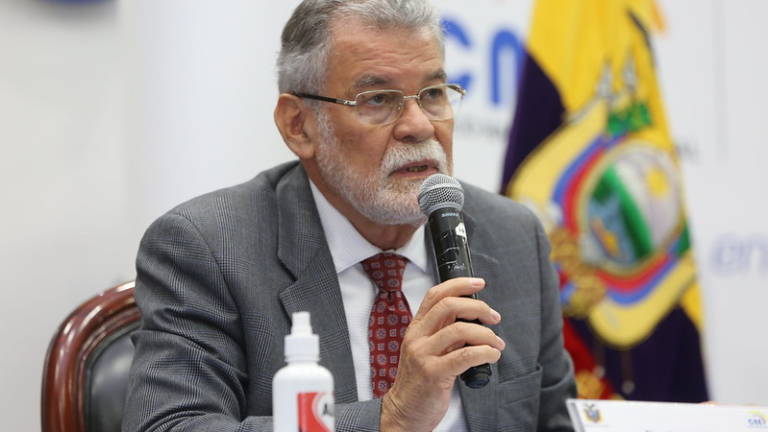 Vicepresidente del CNE pide revocar el estatus de dos observadores electorales españoles por presunto favoritismo