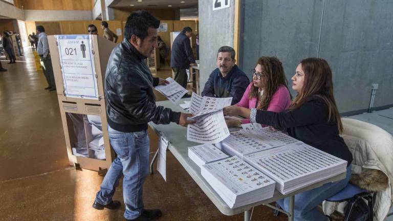 Casi 170 mil ecuatorianos convocados a votar en España
