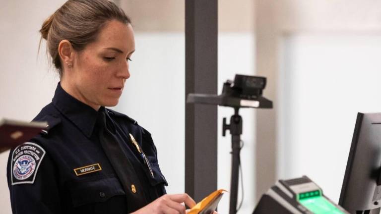 Nuevo programa piloto agiliza el cruce vehicular entre México y Estados Unidos