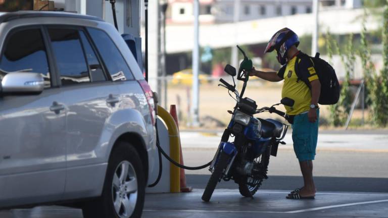Gobierno anuncia los nuevos precios de combustibles que rigen desde este miércoles 12 de mayo