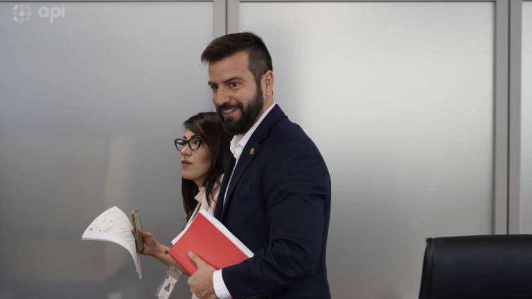 Ministro plantea plan económico de reactivación con enfoque social en Ecuador