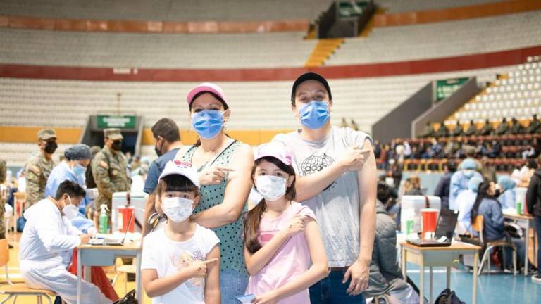Cerca de 100 mil vacunados contra la COVID-19 en “Minga Nacional con toda la familia”