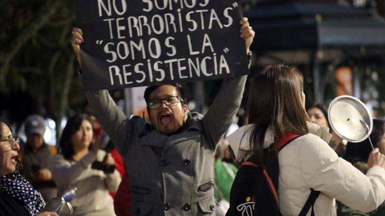 Bloqueos y cierres de vías en Ecuador por el paro nacional de este martes 7 de octubre