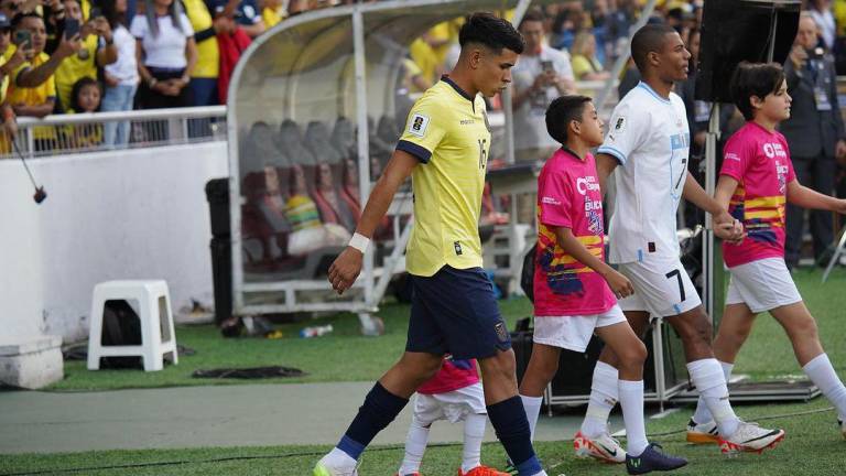 FIFA elogia el juego de Kendry Páez en su debut en las eliminatorias y le presagia un futuro brillante