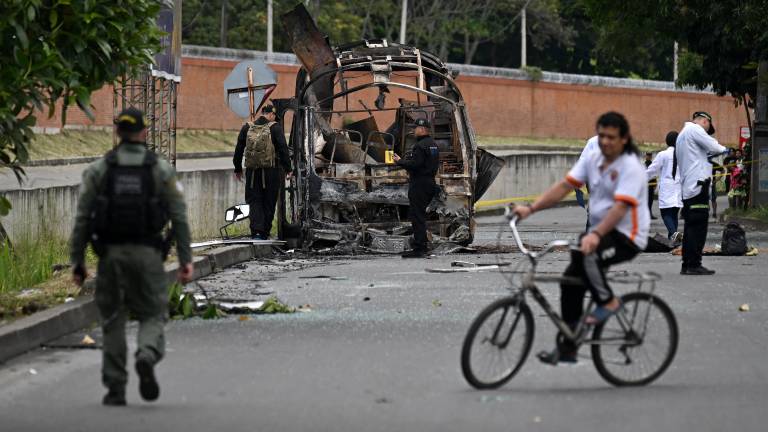Ataque contra base militar en Cali deja dos heridos, a un mes de las elecciones en Colombia