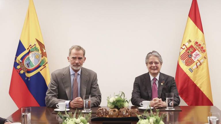 El primer mandatario se reunió con el rey español en Bogotá, previo a la investidura de Gustavo Petro como presidente de Colombia.