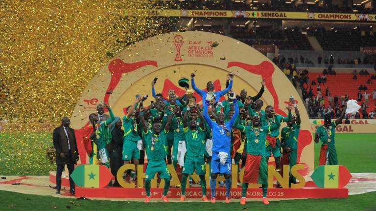 La Selección de Senegal celebra el título de la Copa Africana.
