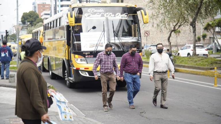 Transportistas escolares hacen tres pedidos al Gobierno