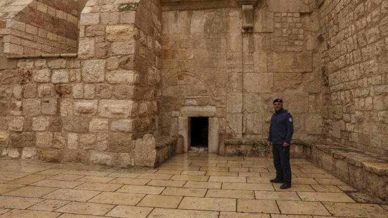 La iglesia de la Natividad atrae normalmente a cientos de miles de turistas cada año. Pero por el conflicto entre Israel y Hamás, las calles de Belén están vacías.