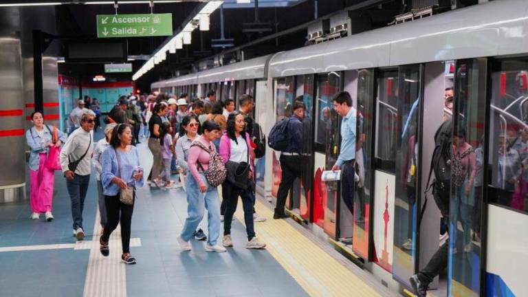 Nueva ruta conecta el Aeropuerto de Tababela con el Metro de Quito, Ecovía y Trolebús