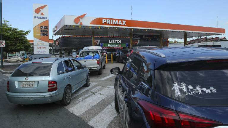 Así quedan los precios oficiales de la Extra, Súper y Diésel en Ecuador desde este 12 junio de 2026