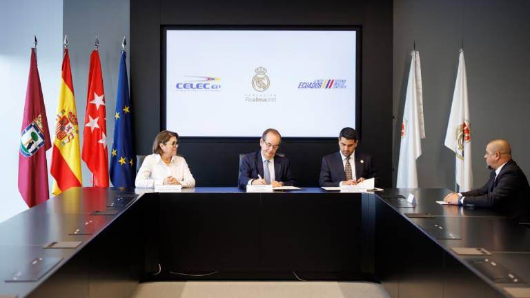 Firma de convenio con la Fundación Real Madrid.