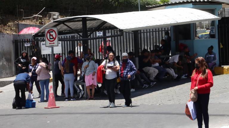 Comisión Nacional Anticorrupción pide multas por presuntas compras irregulares de medicamentos