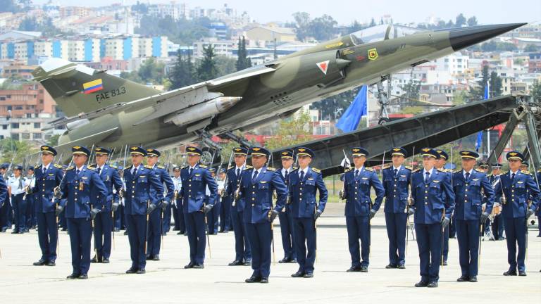 Fuerza Aérea del Ecuador convoca a aspirantes especialistas