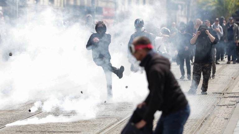 Un 1 de mayo de protestas en Francia contra la reforma de las pensiones: altercados en varias ciudades