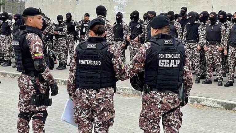 17 funcionarios permanecen retenidos en la cárcel de Esmeraldas: guardias y administrativos