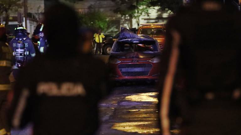 Reportan la explosión de un vehículo en el sector La Mariscal de Quito: ¿Qué se sabe hasta ahora?