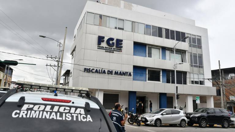 Microvistazo | El atentado en la sede de la Fiscalía de Manta habría sido dirigido por alias Fito