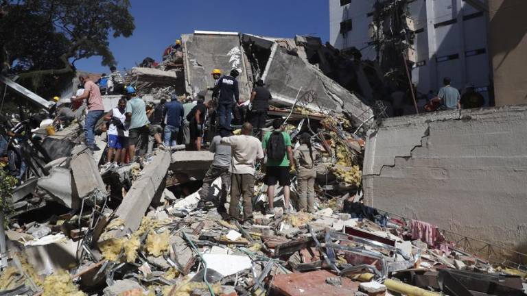VIDEO | Terremoto en Colombia: rescatan con vida a un bebé tras potente sismo que deja 132 muertos