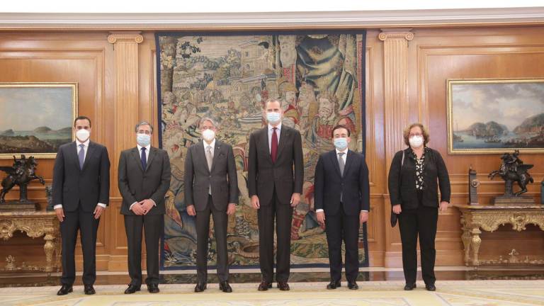 Guillermo Lasso arrancó su visita por España con una reunión junto al rey Felipe