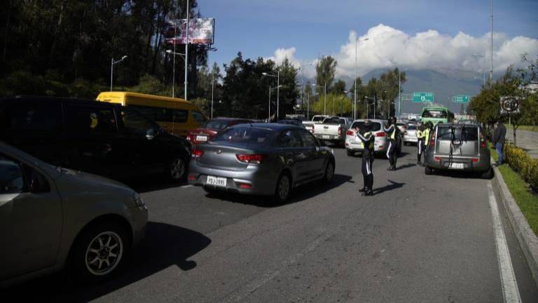 Municipio de Quito modifica horario de Pico y placa en la mañana