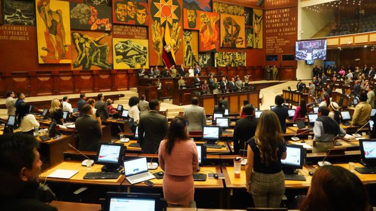 Asamblea Nacional rechaza la propuesta de Noboa de subir el IVA del 12 al 15%