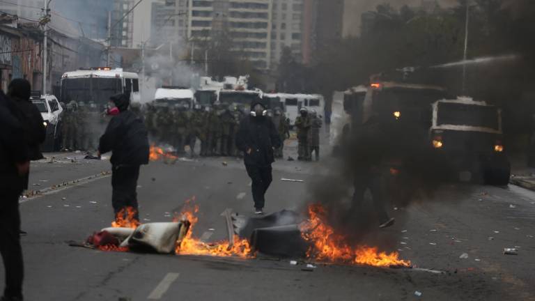 Incidentes durante conmemoración en Chile de los 48 años del golpe militar de Pinochet