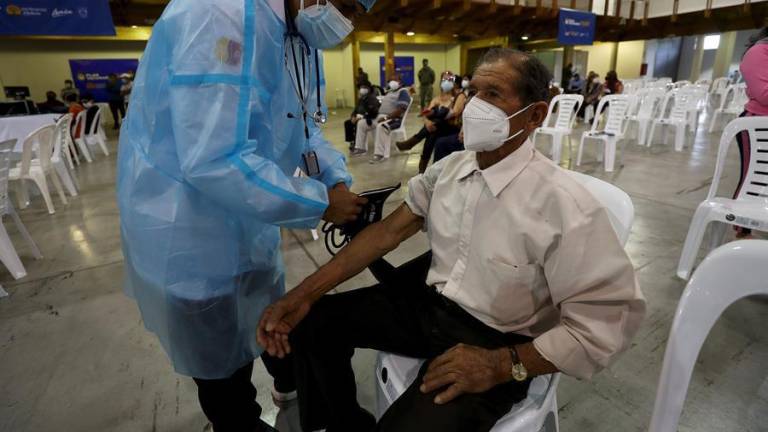 Ecuador suma 1.219 casos de covid-19 en un día y acumula 417.840 en pandemia