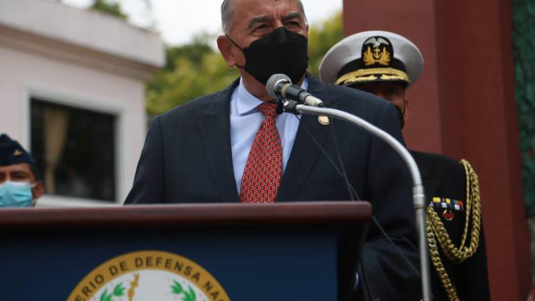 Flota pesquera china que se aproximaba a Galápagos se dirige a Perú