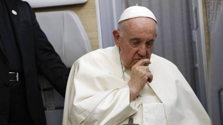 Papa Francisco analiza una posible renuncia al pontificado