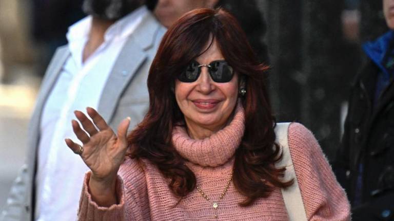 Nuevas imágenes sugieren que ataque contra Cristina Fernández fue planificado