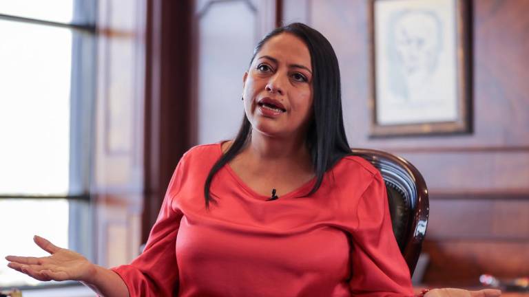 Prefecta Pabón lleva propuesta de género warmi a foro mundial de gobiernos locales