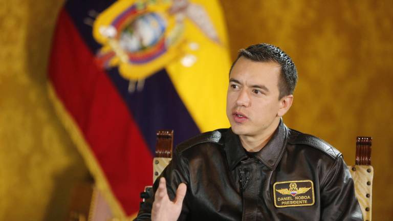 Microvistazo | Noboa advierte a la Corte Constitucional: 'No permitiremos que tiren abajo las leyes'