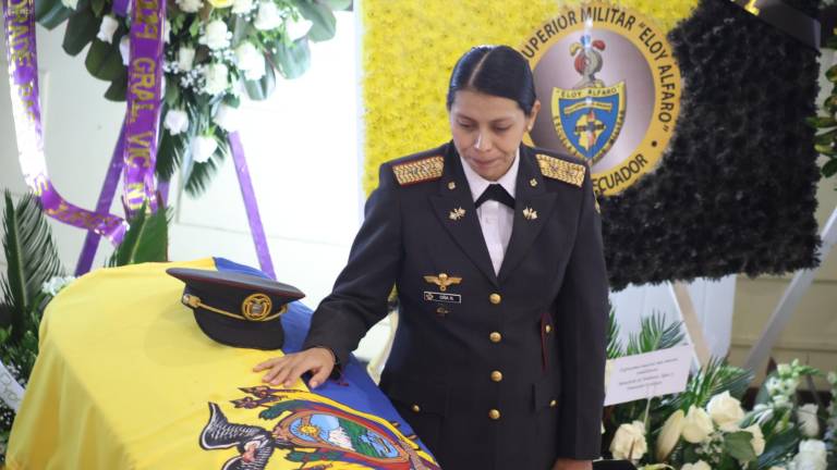 Ecuador rinde homenaje con una emotiva misa a los once militares caídos en una emboscada