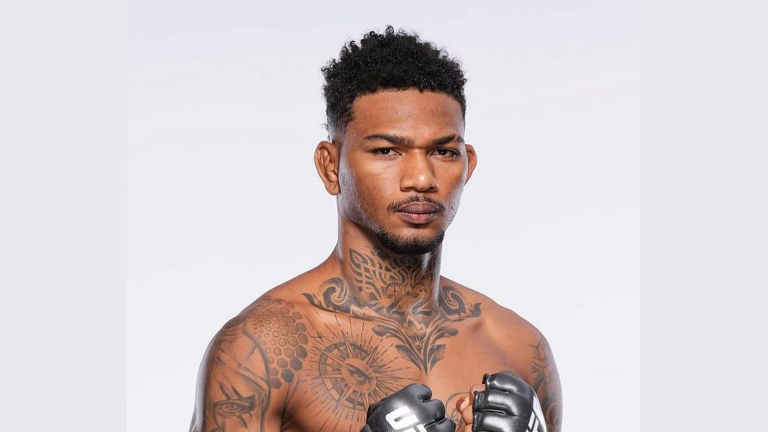 Morales sometió a Magny por nocaut técnico.