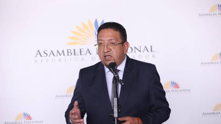 Asamblea rechaza presunta amenaza de mafia albanesa por investigación sobre corrupción en las empresas públicas