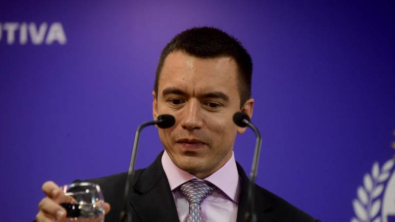 Microvistazo | Daniel Noboa celebra incautación de USD 300 millones a 'Comandos de la Frontera'