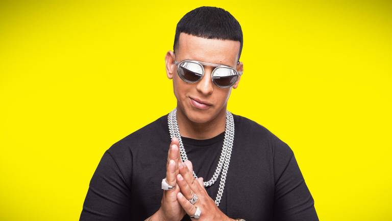 Fotografía cedida por El Cartel Records donde aparece Daddy Yankee, autodenominado Jefe del reguetón.