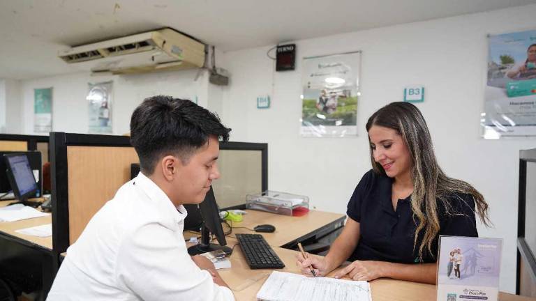 Los burós de crédito en Ecuador ahora incluirán deudas en bolsa de valores, servicios básicos e impuestos
